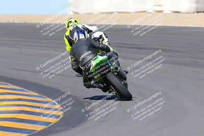 media/Nov-06-2022-SoCal Trackdays (Sun) [[208d2ccc26]]/Turn 10 Backside (1030am)/